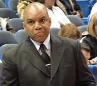 220px-Quentin_Hillsman_Syracuse_coach.jpg