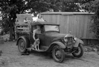 okies-heading-to-california-great-depression-1939-war-is-hell-store.jpg