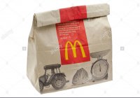 mcdonalds-fast-food-meal-in-brown-paper-bag-D1T7D1.jpg