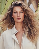 Gisele_Bundchen_2018_clear_original_(cropped).jpg