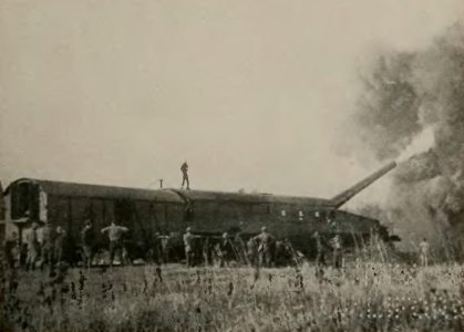 14_inch_railway_gun_firing_Thierville_1918.jpeg