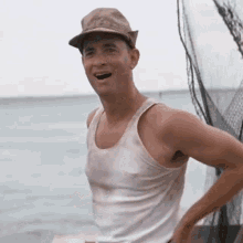 Forest Gump Wave GIF - Forest Gump Wave Hi - Discover & Share GIFs.gif