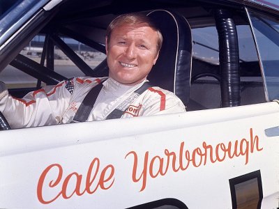 cale-yarborough-12-31_p3.jpg