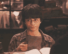 harry-potter-daniel-radcliffe.gif