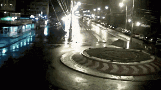 roundabout-car-740821069.gif