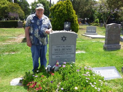 Mel Blanc gravestone.jpg