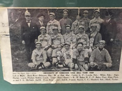 1908 UT Baseball Team.jpg