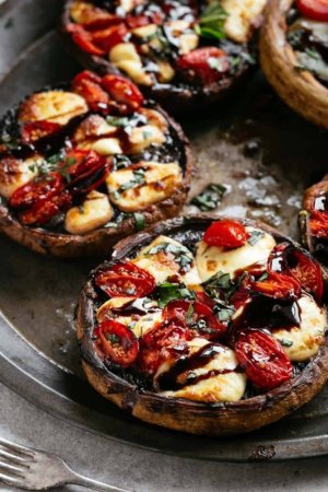 Caprese-Stuffed-Portobellos-IMAGE-34-1024x1536.jpg