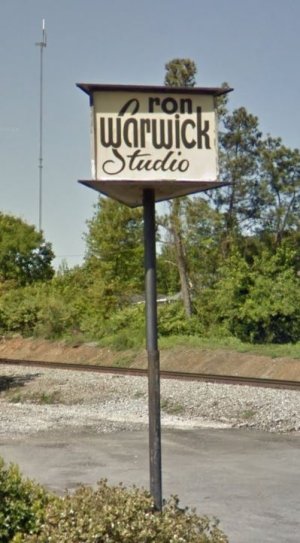 Ron Warwick Studio sign.JPG