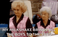 the-golden-girls-betty-white.gif