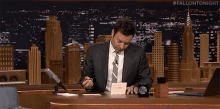 jimmy-fallon-writing.gif