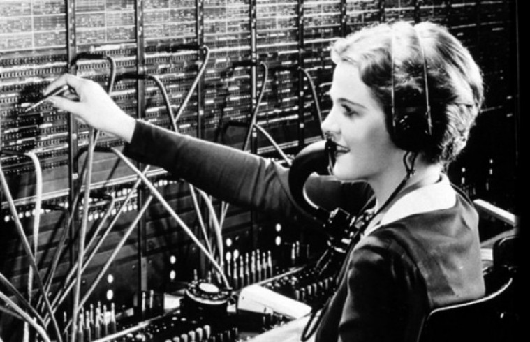 phoneoperator.jpg