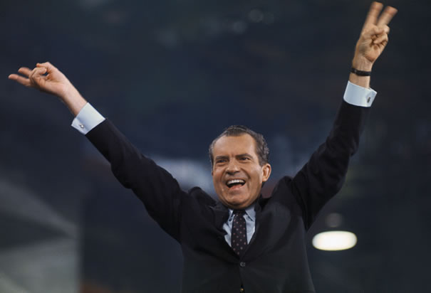 richard-nixon-vsign.jpg