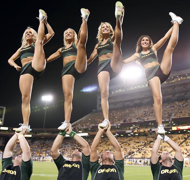 oregon-cheerleaders-28.jpg