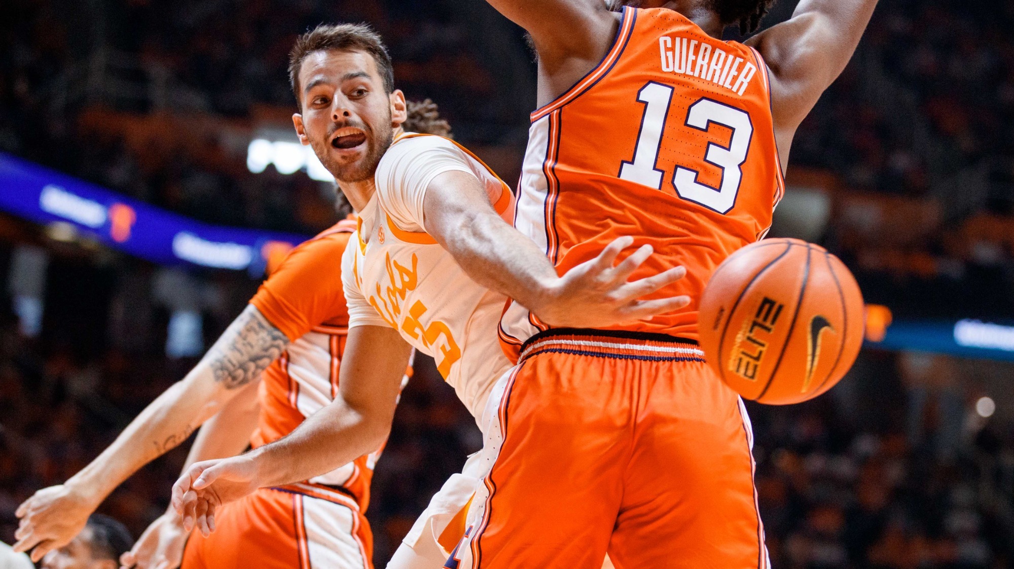 Santiago Vescovi - Men's Basketball - University of Tennessee Athletics