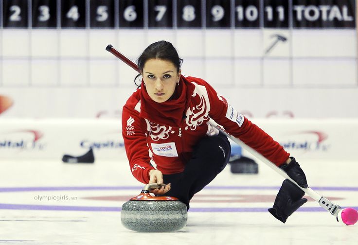 893edadf47eddf1e37aff9e557114a63--sports-women-curling.jpg