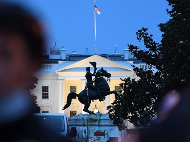 Andrew-Jackson-statue-removal-attempt-Getty-640x480.jpg