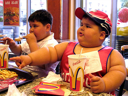 fat-kid-eating-mcdonalds.jpg