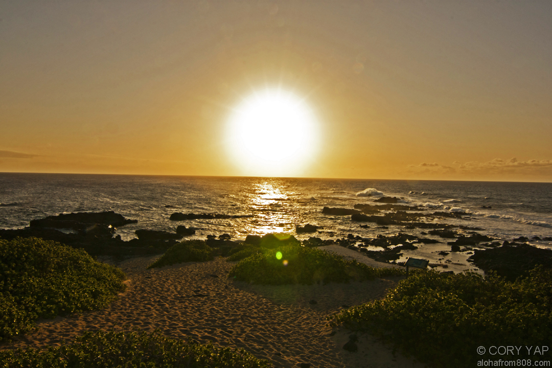 Kaena_point_sunset_9_sm.jpg