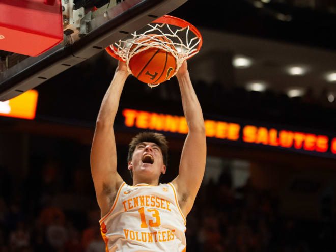 Why J.P. Estrella 'truly belonged' in Vols' win over Florida - VolReport:  Tennessee Volunteers Football & Basketball Recruiting