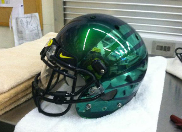 oregon-ducks-2012-helmet-01jpg-1128b416e51d5328.jpg