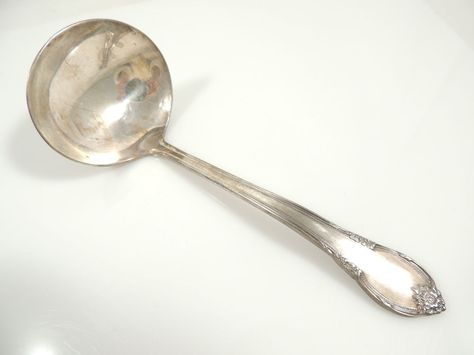 01b71d46c0051456a9b11e763202aefc--silver-plate-flatware.jpg