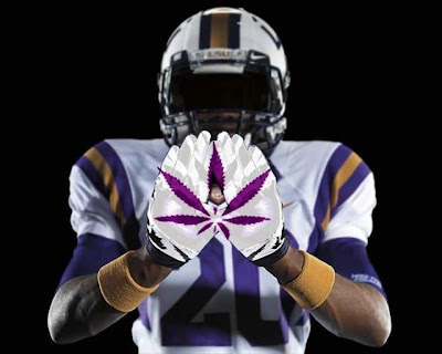 LSU+weed+gloves.jpg