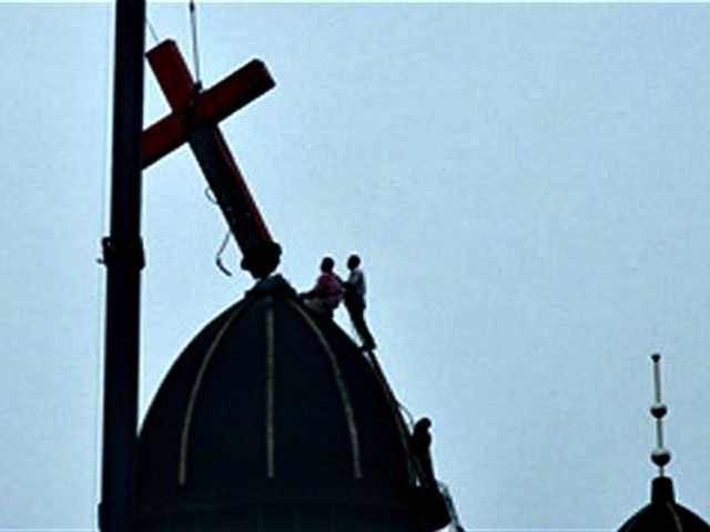 China-removes-church-crosses-AP-Photo-640x480.jpg