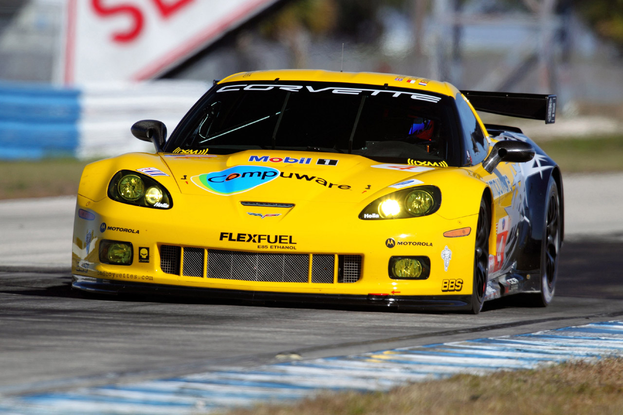 2010_ALMS_Corvette_C6.R_07.jpg