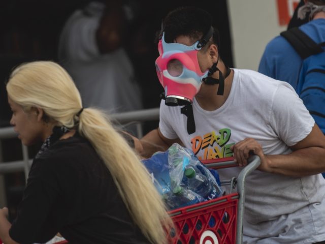 Looters-Minneapolis-Target-Getty-640x480.jpg