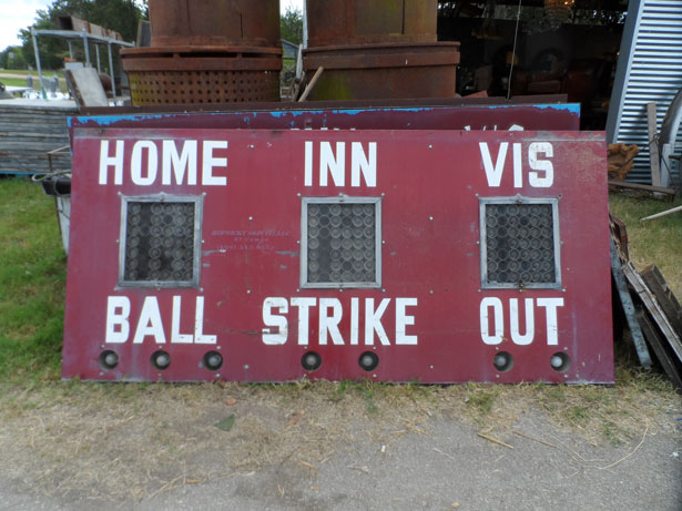 old-baseball-scoreboard.jpg