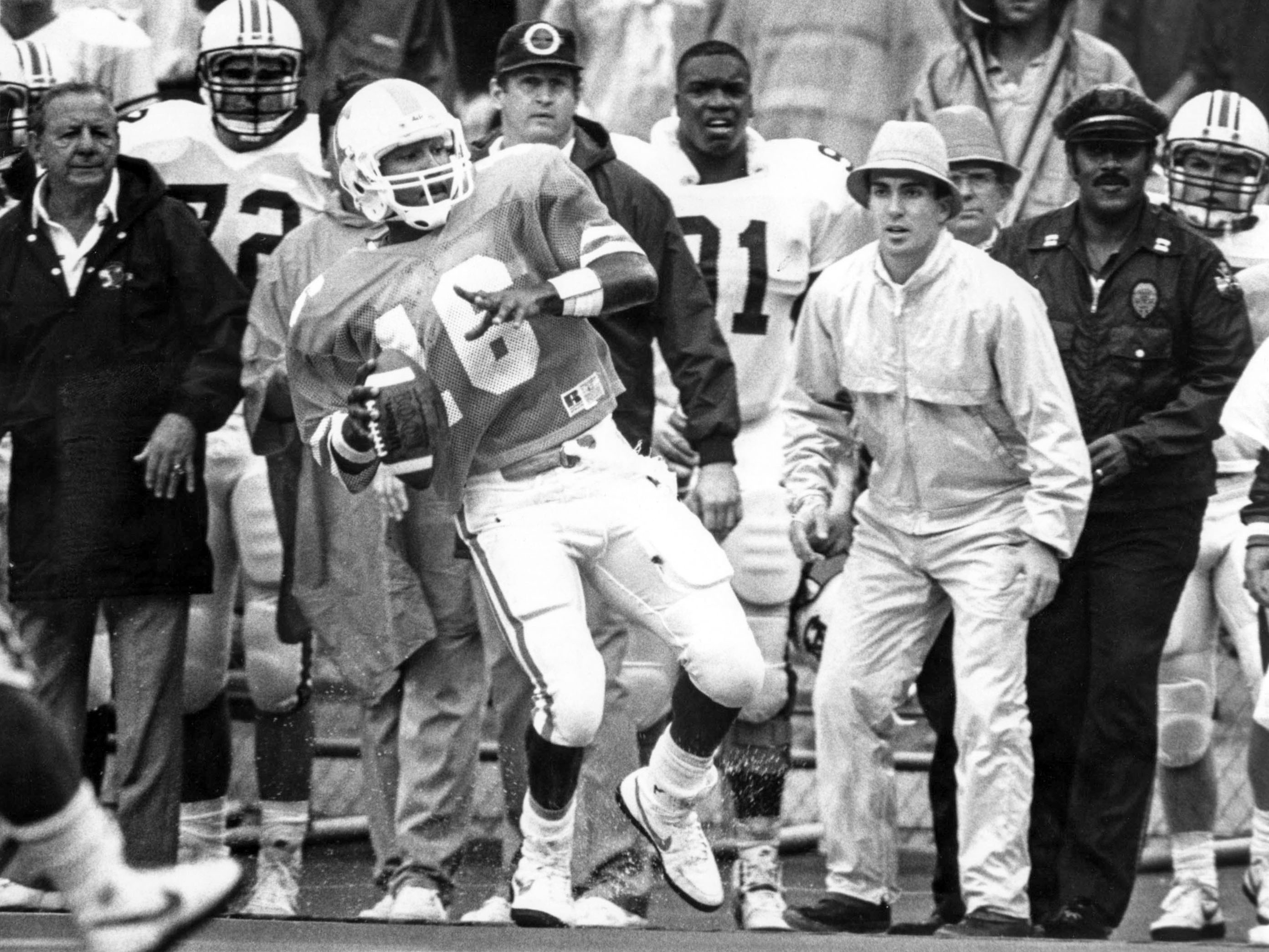 VFL Sterling Henton returns to Neyland Stadium