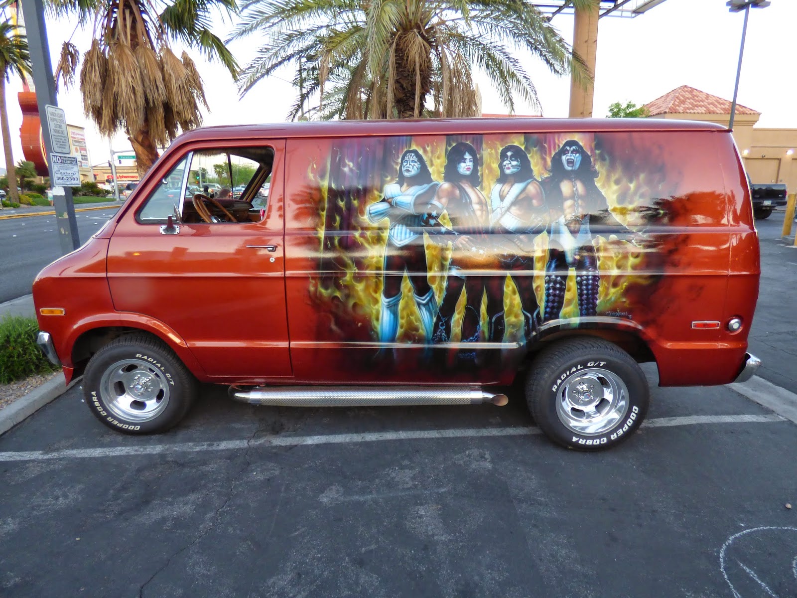 Kiss-Van.jpg