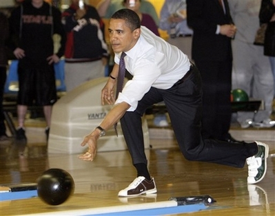 barack-obama-in-bowling-shoes.jpg