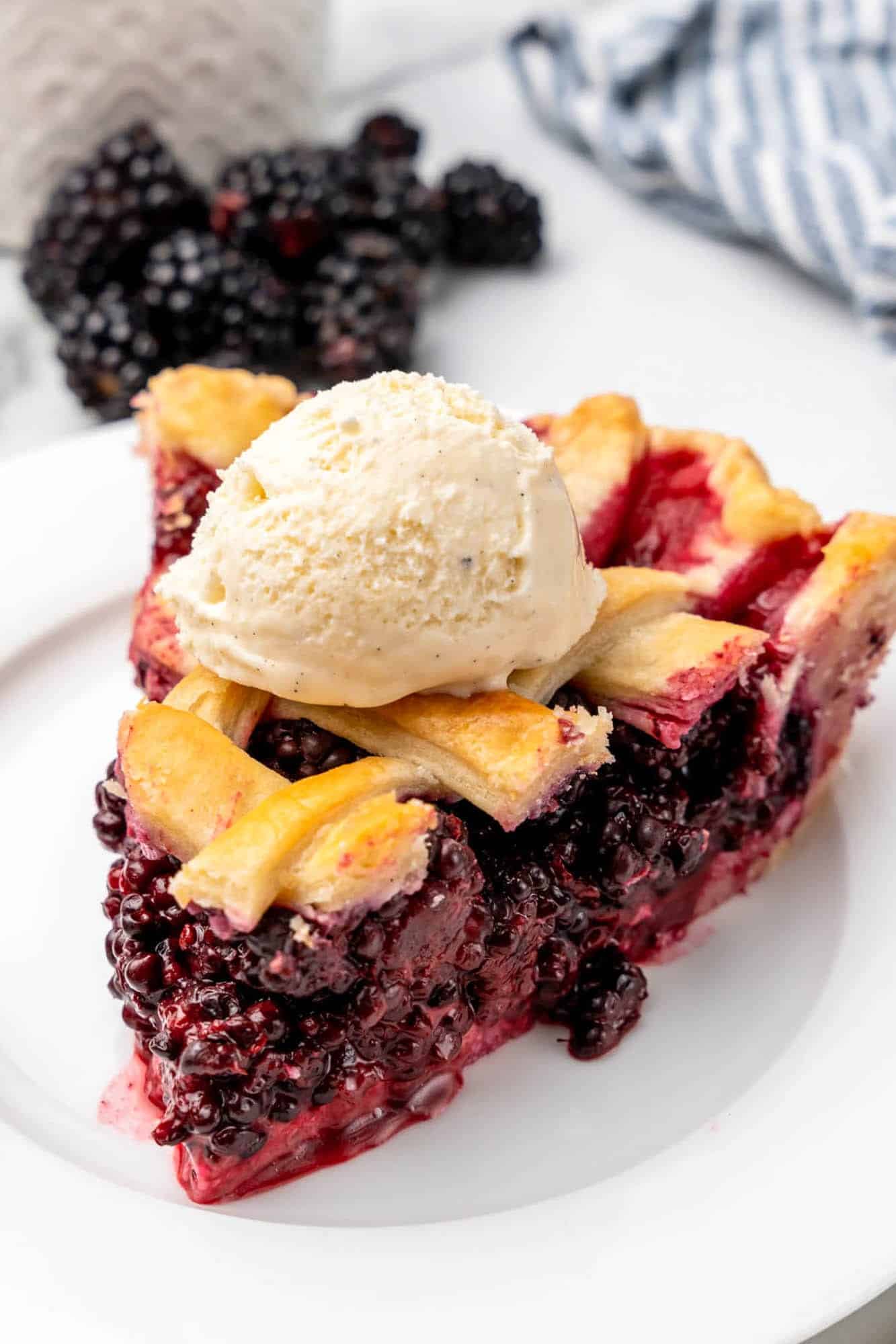 Blackberry-Pie-1.jpg