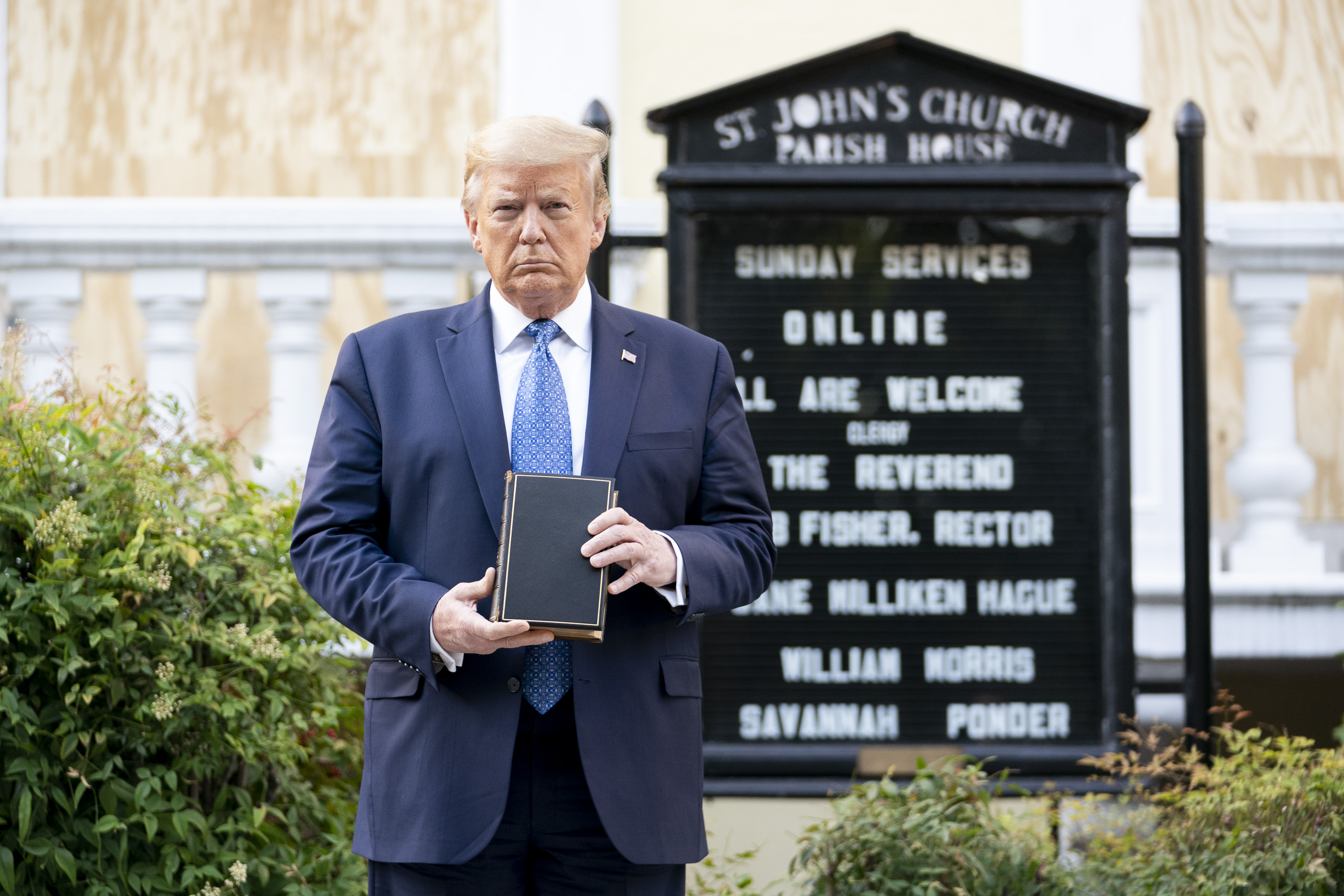 President_Trump_Visits_St._John%27s_Episcopal_Church_%2849963649028%29.jpg