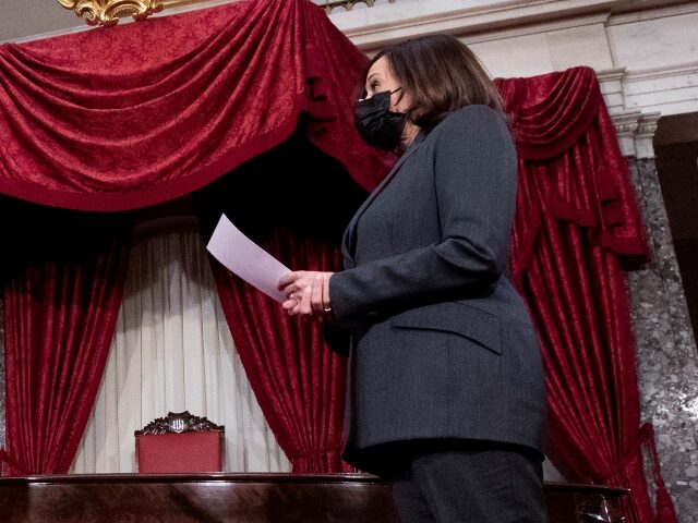 kamala_harris_swearing_in-640x480.jpg