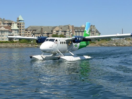 sea-plane-in-vancouver.jpg