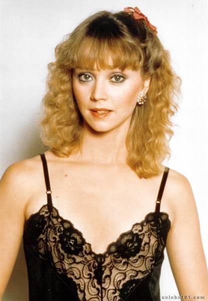 Shelley-Long-shelley-long-13530975-415-600.jpg