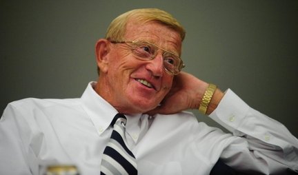 lou-holtz-29jpg-5af0db4c5b0ed13c_large.jpg