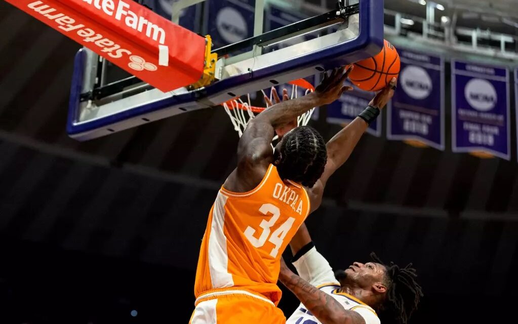 Vols defeat Tigers but it was sloppy