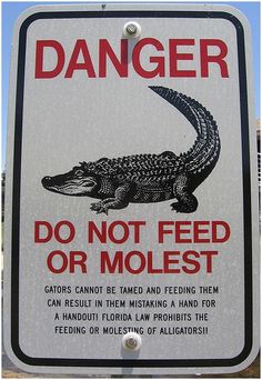 29c43ee3b65f9145ed3f10314c915647--funny-warning-signs-funny-signs.jpg