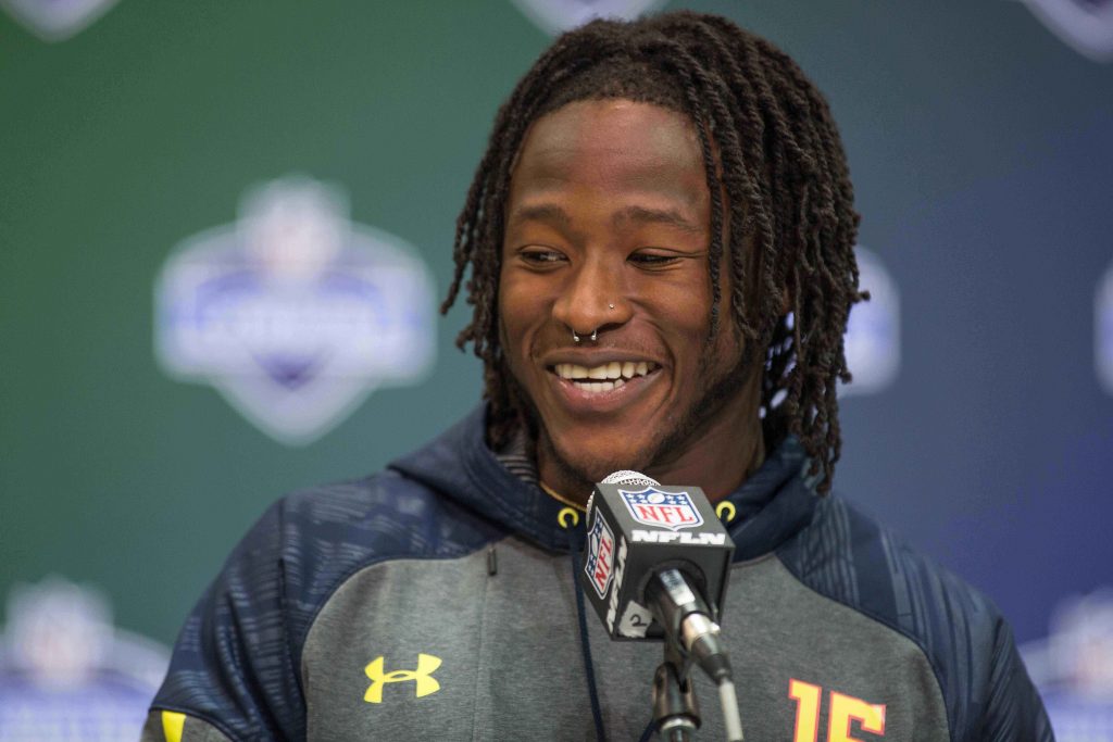 Alvin Kamara impresses at NFL Combine