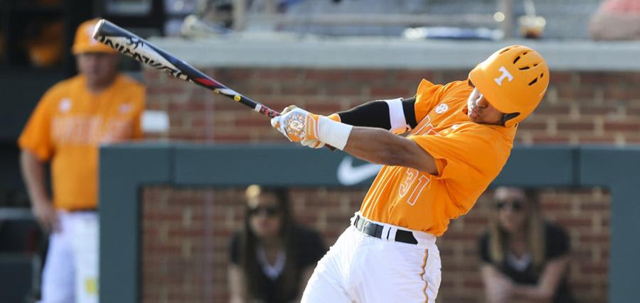 Lipcius scores Ammons as UT walks off, 5-4, VS. #10 Auburn