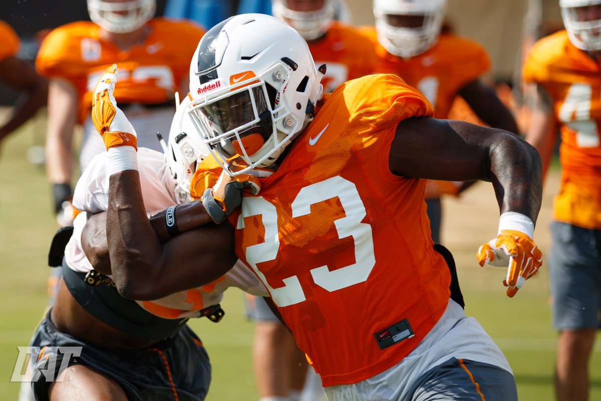 Vols Camp Report: UT Features Physicality and Versatility in the Trenches