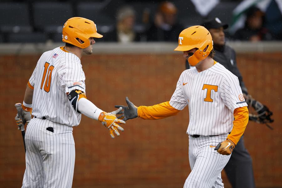 Vols Open Series Against Hoosiers with 5-1 Win