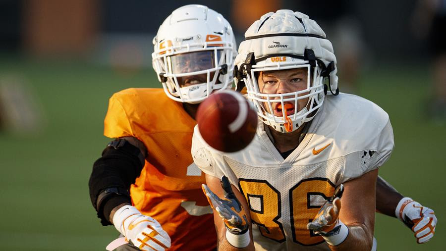 Knoxville Native Andrew Craig Grateful for Scholarship