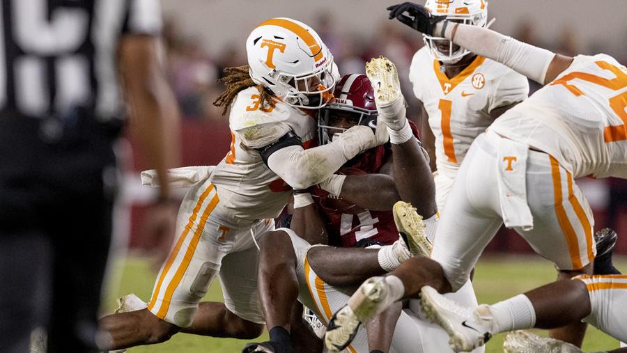 Vols Head North for Border Battle with No. 18 Kentucky