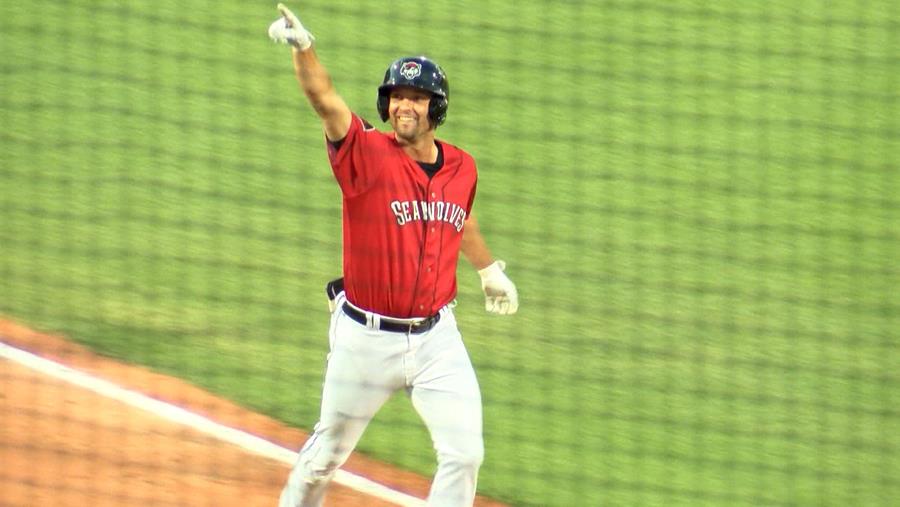 Vols Liam Spence signs with Chicago Cubs