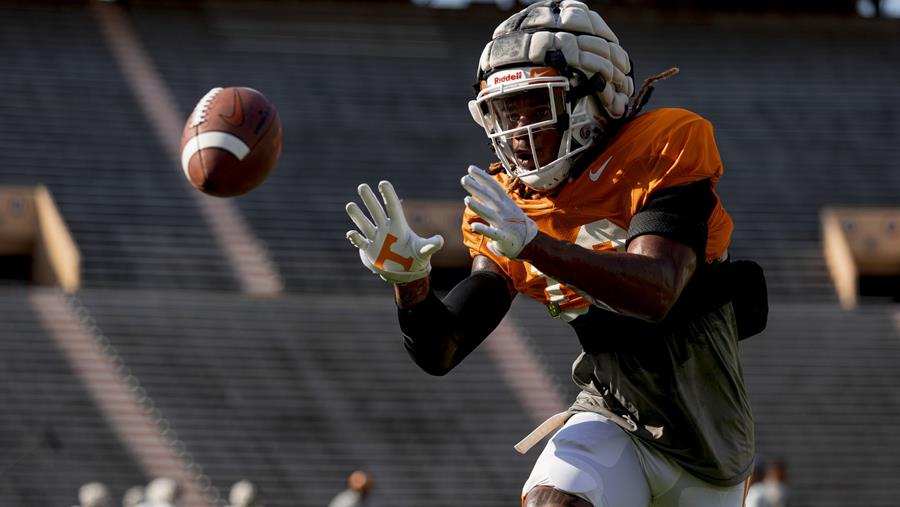 Competition Fueling Secondary as Vols Look to Replace Key Pieces